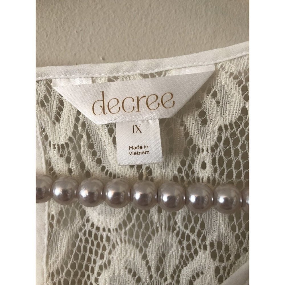 NWT Decree Juniors Plus Size 1X Cream Lace Trim Blouse 3/4 Sleeve - Picture 5 of 6